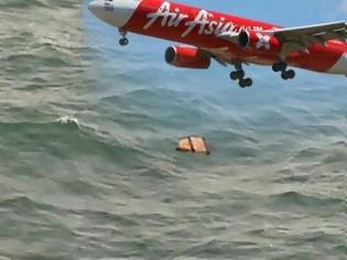 Φωτογραφία για AirAsia: Δεκάδες σοροί στη θάλασσα - Πανικός στις Φιλιππίνες