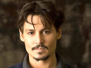 Φωτογραφία για Η απόλυτη μεταμόρφωση! Ο Johnny Depp είναι χοντρός και φοράει περούκα! [photo]