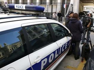Φωτογραφία για Παρίσι: Πληροφορίες για 10 νεκρούς από πυρά στα γραφεία της εφημερίδας Charlie Hebdo