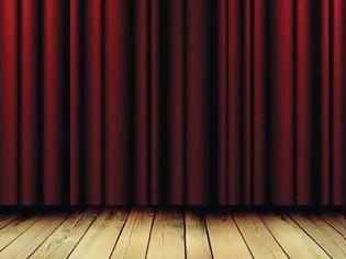 Φωτογραφία για ΘΡΗΝΟΣ στο κόσμο του θεάτρου: Πασίγνωστος ηθοποιός άφησε την τελευταία του πνοή πάνω στη σκηνή [photos]