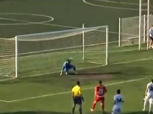 Φωτογραφία για Θα κλάψετε από τα γέλια: Σέρβος ποδοσφαιριστής εκτέλεσε πέναλτι αλλά…ξέχασε την μπάλα! [video]