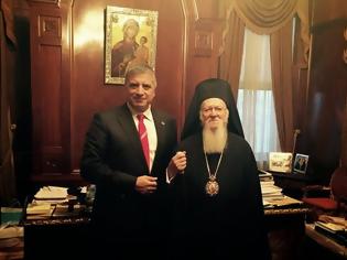 Φωτογραφία για Επίσκεψη του προέδρου της ΚΕΔΕ και Δημάρχου Αμαρουσίου Γ.Πατούλη στο Οικουμενικό Πατριαρχείο Κωνσταντινουπόλεως στο Φανάρι