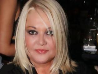 Φωτογραφία για Μυστήριο με την υγεία της Ρούλα Κορομηλά: Δείτε την φωτογραφία που ανέβασε και προκάλεσε τρόμο! [photo]