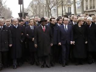 Φωτογραφία για O σωματοφύλακας του Γάλλου Προέδρου που όλες οι γυναίκες θα ήθελαν να έχουν... [photo]