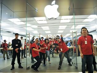 Φωτογραφία για Η Apple άνοιξε το δέκατο τρίτο κατάστημα της στην Κίνα