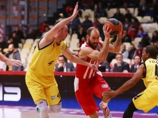 Φωτογραφία για KILL BILL ΠΑΣΑΡΕΙ... ΣΠΑΝΟΥΛΗΣ JUNIOR ΚΑΡΦΩΝΕΙ! *ΒΙΝΤΕΟ*