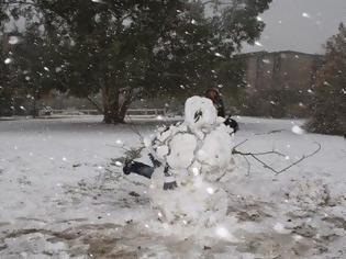 Φωτογραφία για Απίστευτο! Δείτε σε ποιά χώρα θεωρείται βλασφημία η κατασκευή χιονάνθρωπου; [photo]