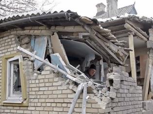 Φωτογραφία για Παραλύει από τους βομβαρδισμούς το Ντονέτσκ