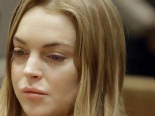 Φωτογραφία για ΔΥΣΚΟΛΕΣ ΩΡΕΣ για την ΥΓΕΙΑ της Lindsay Lohan - Μπήκε ΕΣΠΕΥΣΜΕΝΑ στο νοσοκομείο