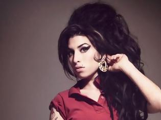 Φωτογραφία για Διέρρευσε φωτογραφία της νεκρής Αmy Winehouse