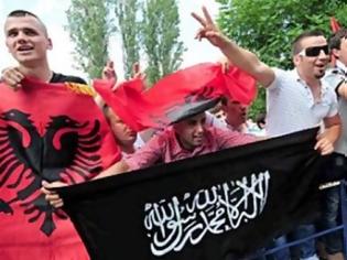 Φωτογραφία για Τούρκοι και Άραβες το 35% όσων απέκτησαν αλβανική ιθαγένεια