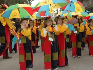 Φωτογραφία για Πάτρα: Καρναβάλι σε κάθε γειτονιά - 1.000 στολές θα μοιραστούν στα σχολεία