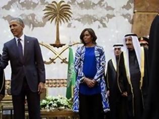 Φωτογραφία για Η Μισέλ Ομπάμα τάραξε τους Σαουδάραβες με την εμφάνισή της [photos]