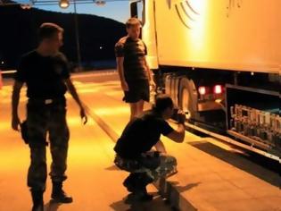 Φωτογραφία για Κινδύνεψε ο Διοικητής της Ασφάλειας Πάτρας και τα 3 παιδιά του απο αφηνιασμένο Βούλγαρο φορτηγατζή
