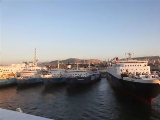Φωτογραφία για Επιστολή Μώραλη σε Δρίτσα για το λιμάνι του Πειραιά