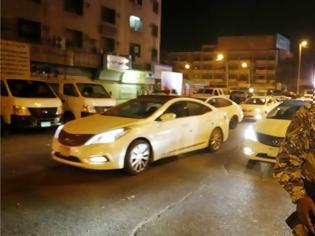 Φωτογραφία για Βαγδάτη: Την άρση απαγόρευσης της νυχτερινής κυκλοφορίας γιόρτασαν οι κάτοικοι