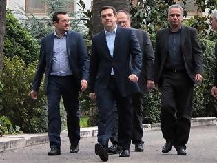 Φωτογραφία για Ανατρεπτική δημοσκόπηση που βάζει βόμβα στη ΝΔ - Ποιος είναι ο καλύτερος πρωθυπουργός που έχει αναλάβει τα ηνία της Ελλάδας