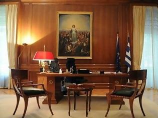 Φωτογραφία για Έξαλλος ο Τσίπρας: Ποιος άφησε φακελάκι με 525 ευρώ στο γραφείο του και πως αντέδρασε ο Πρωθυπουργός;