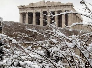 Φωτογραφία για Σε λευκό κλοιό η χώρα - Χιόνια στην Αθήνα μέχρι την παραλία!