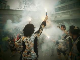 Φωτογραφία για Χτύπησε στην Ξάνθη ο παλμός του Καρναβαλιού – Χιλιάδες καρναβαλιστές και 5 άρματα [video]