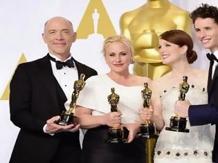 Φωτογραφία για Όσκαρ 2015: Στο Birdman, καλύτερης ταινίας - Οι νικητές και ο γυμνός παρουσιαστής