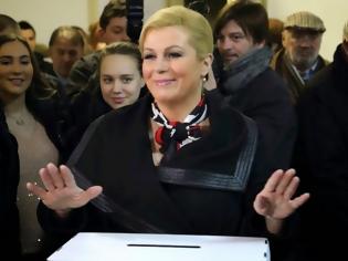 Φωτογραφία για Παραίτηση του πρωθυπουργού θέλει η πρόεδρος της Κροατίας
