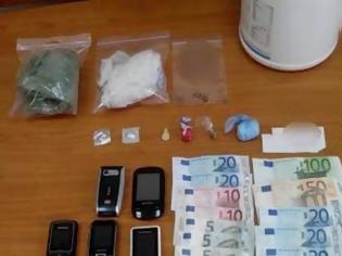 Φωτογραφία για Πάτρα: Ηρωίνη, κοκαϊνη, χάπια και χασίς στην κατοχή 43χρονου από το Αγρίνιο
