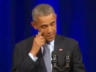 Φωτογραφία για ΗΠΑ: Για ποιον δάκρυσε ο Ομπάμα;