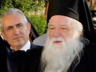 Φωτογραφία για Ο Αμβρόσιος «ξέφυγε» ξανά: Ασπλαχνη η Μέρκελ με βλοσυρό βλέμμα – Αιχμές και για την αναπηρία Σόιμπλε