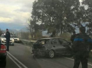 Φωτογραφία για Σοβαρό τροχαίο έξω από το Αγρίνιο - Τραυματίστηκαν δύο νεαρά άτομα