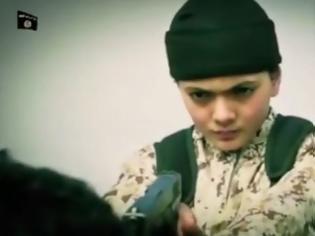Φωτογραφία για ΝΕΟ φρικιαστικό βίντεο από τους Τζιχαντιστές - Αγόρι 10 ετών εκτελεί Ισραηλινό [video + photos]