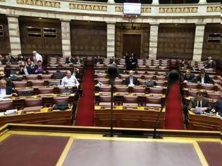 Φωτογραφία για «Σύγκρουση» στη Βουλή για το νομοσχέδιο για την ανθρωπιστική κρίση