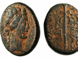 Φωτογραφία για ΕΤΣΙ θησαυρίζει το Ισλαμικό Κράτος - Δείτε πόσο πουλάει στο eBay τα αρχαία ελληνικά νομίσματα! [photos]