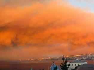 Φωτογραφία για Μαίνεται η τεράστια πυρκαγιά στη Χιλή