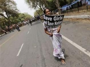 Φωτογραφία για Δύο συλλήψεις για τον βιασμό καλόγριας στο Νέο Δελχί
