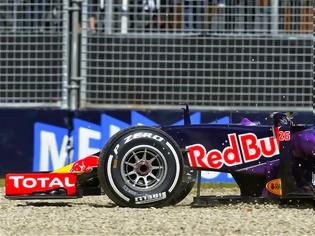 Φωτογραφία για «Βόμβα» από την Red Bull - Εξετάζει αποχώρηση από την F1