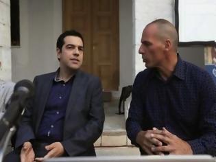 Φωτογραφία για Ακυρώνει τον Βαρουφάκη ο Τσίπρας! Γιατί ο Έλληνας πρωθυπουργός ταξίδεψε μόνος του για τις Βρυξέλλες;