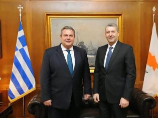 Φωτογραφία για ΒΙΝΤΕΟ - Συνάντηση ΥΕΘΑ Πάνου Καμμένου με τον Πρόεδρο της «Συμμαχίας Πολιτών» της Κύπρου Γιώργο Λιλλήκα