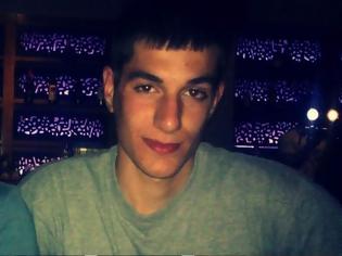 Φωτογραφία για Θα βάλετε τα κλάματα: Η φωτογραφία και το τραγούδι που ανέβασε στο Facebook η αδελφή του Βαγγέλη