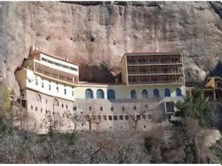 Φωτογραφία για Ιερά Αγρυπνία του Ακαθίστου Ύμνου στην Ιερά Μονή Μεγάλου Σπηλαίου