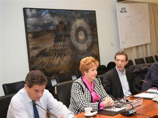 Φωτογραφία για Η Υφυπουργός Μαρία Κόλλια Τσαρουχά συναντήθηκε με το ΔΣ της ΔΕΘ