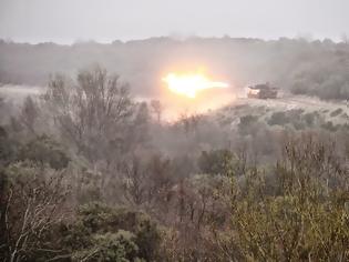 Φωτογραφία για Στην Ξάνθη ο Υφ. Εθνικής Άμυνας - Έκανε βολές με Leopard 2 στο Πετροχώρι