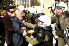 Καζάκης : «Που στο διάολο ήταν ο Γλέζος 2 χρόνια τώρα;;»