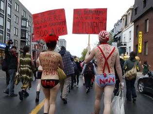 Φωτογραφία για Χωρίς ρούχα διαδήλωσαν φοιτητές στον Καναδά κατά της αύξησης των διδάκτρων