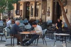 ΑΠΙΣΤΕΥΤΟ VIDEO: Ελέησαν τον… βουλευτή