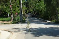 Κακοτεχνίες στο οδικό δίκτυο της Δροσιάς