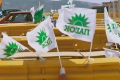 Μαντρώνουν απ' όλη την Ελλάδα τους ΠΑΣΟΚους στο Σύνταγμα!