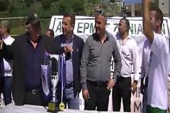 Ωραίος υφυπουργός Προστασίας του Πολίτη... Έπαιζαν μπαλωθιές μπροστά του, στα Ζωνιανά, εκεί όπου οι έμποροι ναρκωτικών είχαν γαζώσει 2 αστυνομικούς! [ΒΙΝΤΕΟ]