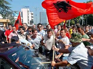 Φωτογραφία για Μεγάλη διαδήλωση της αλβανικής μειονότητας στα Σκόπια...«Ο Αλλάχ είναι μεγάλος»