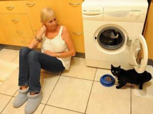 Φωτογραφία για Έβαλε την γάτα στο πλυντήριο!